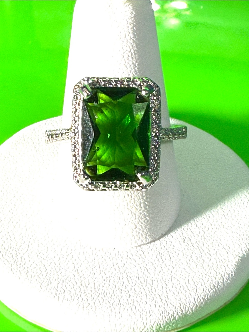 14mm Green Emerald-Cut Peridot Halo Cocktail Ring Sterling Silver Women’s 9